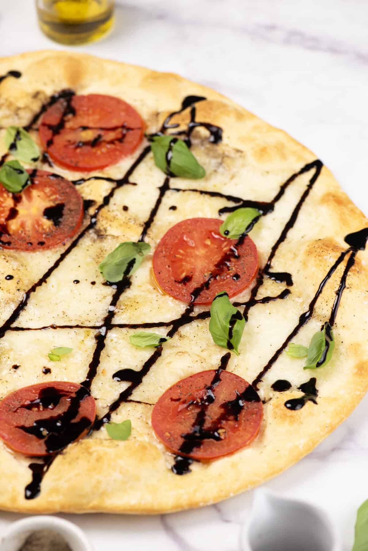 Caprese Pizza - foodfaithfitness