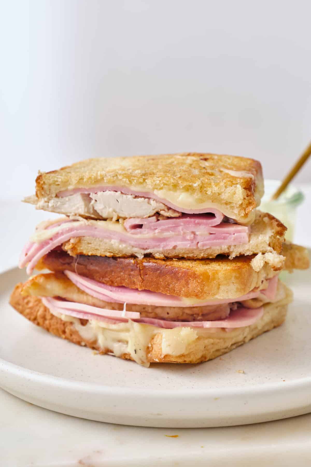 Chicken Cordon Bleu Sandwich - foodfaithfitness