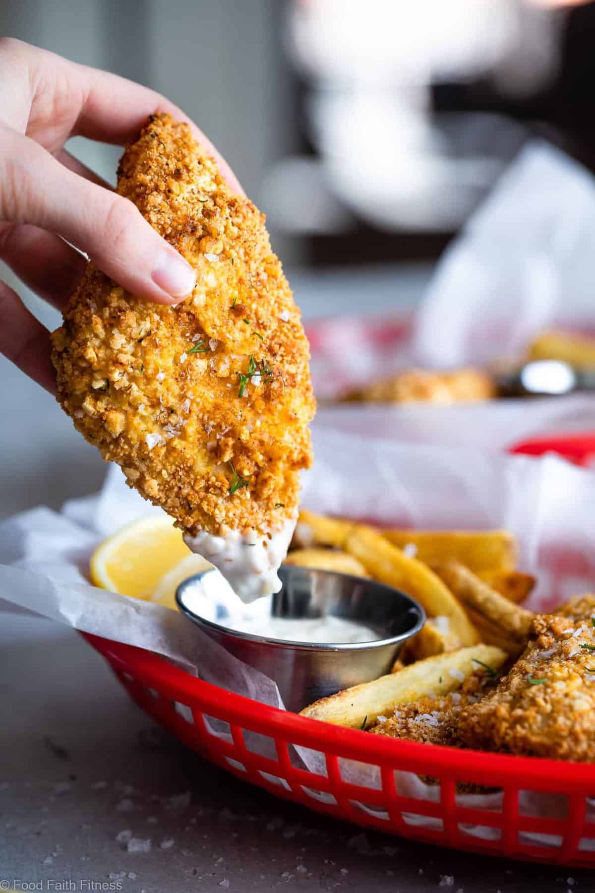 Crispy Air Fried Fish - SO easy to make and you will never believe it's oil free! Serve it with a healthy Greek yogurt tartar sauce for a dinner that is only 200 calories, 2 Freestyle points and protein packed! | #Foodfaithfitness | #Glutenfree #Healthy #Airfryer #Nutfree #WeightWatchers Crispy Air Fried Fish - SO easy to make and you will never believe it's oil free! Serve it with a healthy Greek yogurt tartar sauce for a dinner that is only 200 calories, 2 Freestyle points and protein packed! | #Foodfaithfitness | #Glutenfree #Healthy #Airfryer #Nutfree #WeightWatchers