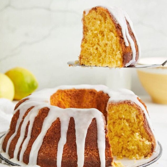 cropped-a-lemon_bundt_cake_with_cake_mix_-feature-1.jpeg