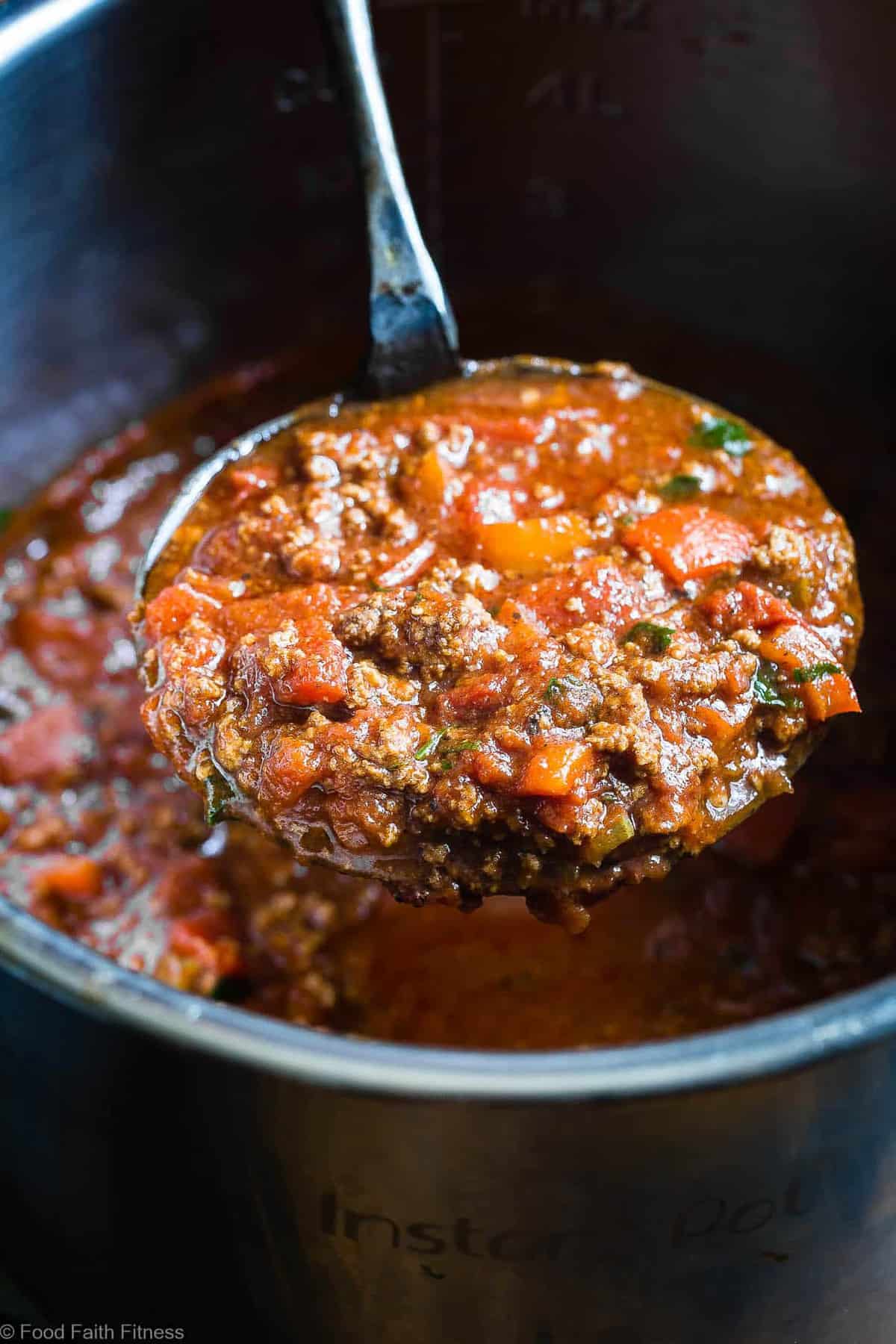 Instant Pot Whole30 Keto Chili - This paleo chili is a meat lovers dream! It's the easiest healthy weeknight dinner that the whole family will love and it freezes great for leftovers or meal prep! | #Foodfaithfitness | #Keto #Lowcarb #Paleo #Whole3o #InstantPot Instant Pot Whole30 Keto Chili Recipe - This paleo chili is a meat lovers dream! It's the easiest healthy weeknight dinner that the whole family will love and it freezes great for leftovers or meal prep! | #Foodfaithfitness | #Keto #Lowcarb #Paleo #Whole3o #InstantPot