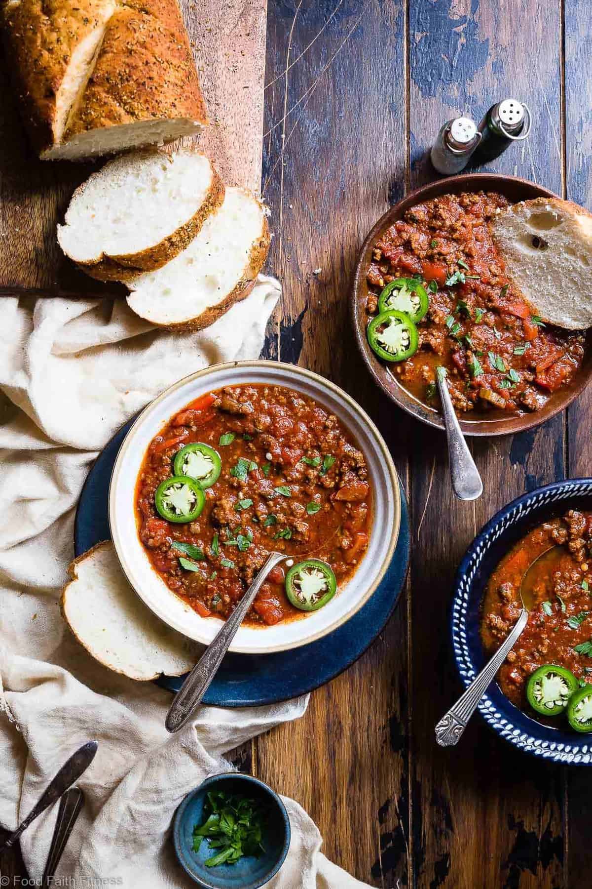 Instant Pot Whole30 Keto Chili - This paleo chili is a meat lovers dream! It's the easiest healthy weeknight dinner that the whole family will love and it freezes great for leftovers or meal prep! | #Foodfaithfitness | #Keto #Lowcarb #Paleo #Whole3o #InstantPot Instant Pot Whole30 Keto Low Carb Chili Recipe - This paleo chili recipe is a meat lovers dream! It's the easiest healthy weeknight dinner that the whole family will love and it freezes great for leftovers or meal prep! | #Foodfaithfitness | #Keto #Lowcarb #Paleo #Whole3o #InstantPot